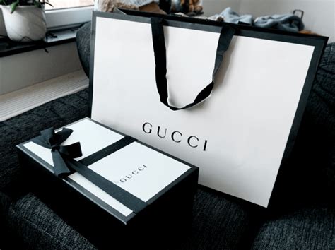 gucci signature packaging|Gucci online order packaging.